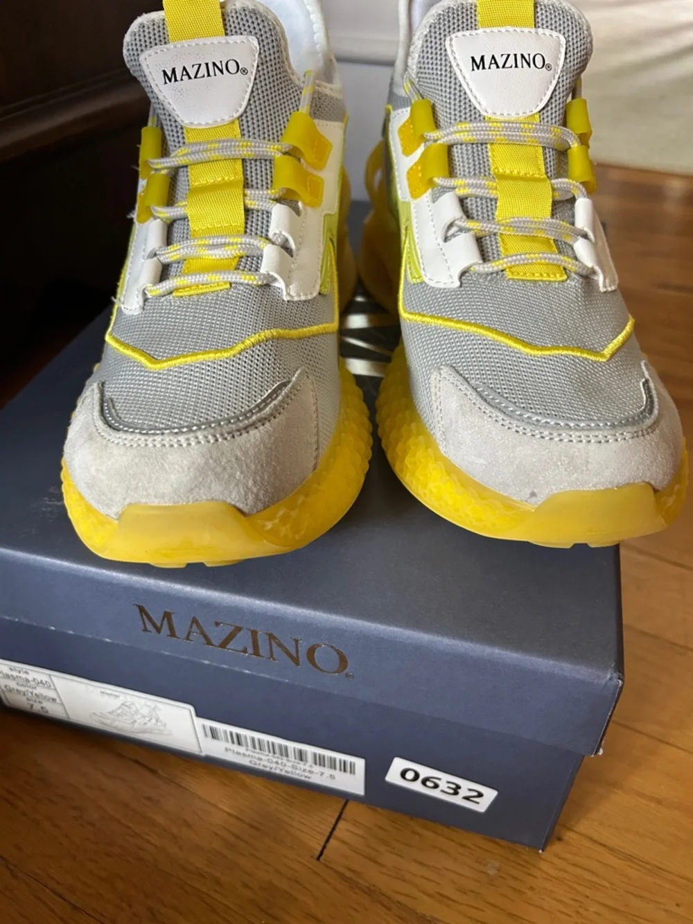 Mazino Plasma Yellow & Gray Sculpted Sole Sneakers Mens‎ 7.5